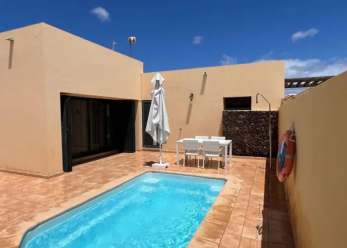 Anahi Homes Corralejo- Bicacarera 3 *